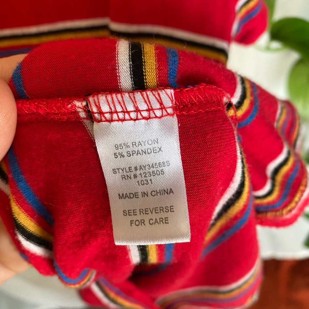 Red striped basic comfy tee - Picture 4 of 4